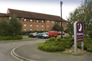 Exterior - Premier Inn York South West (Tadcaster)