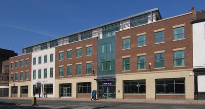 Premier Inn York City - Blossom St South