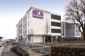 Exterior - Premier Inn Maidstone Town Centre (Maidstone)