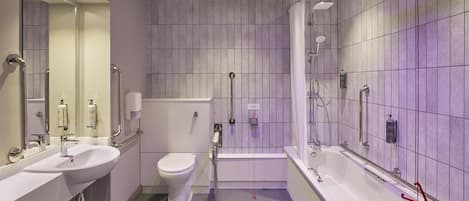 Standard Double Room, Accessible Bathtub | Bathroom