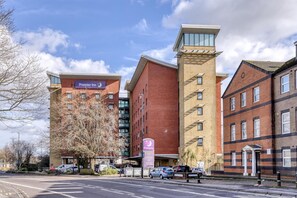 Exterior - Premier Inn Southampton City Centre (Southampton)