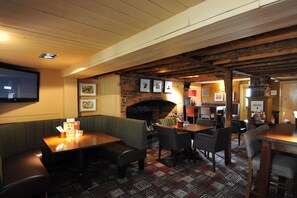 Restaurant - Premier Inn Southampton West (Romsey)