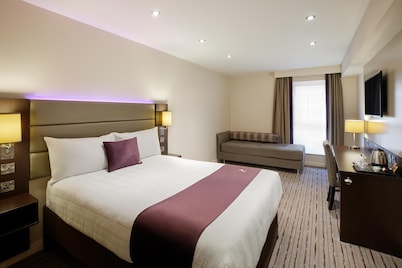 Premier Inn Southampton West