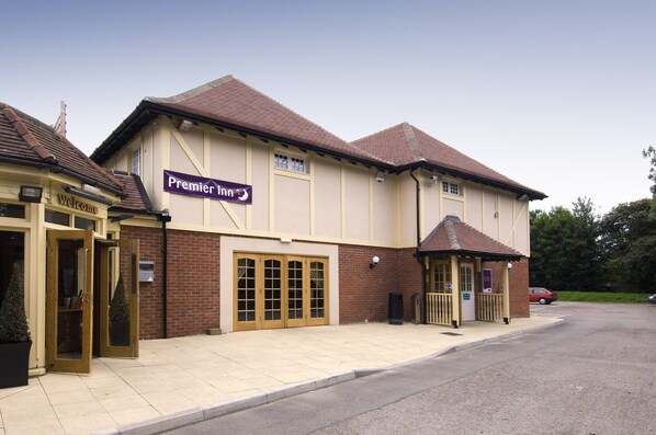 Exterior - Premier Inn Lymington - New Forest Hordle (Lymington)