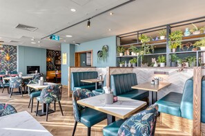Restaurant - Premier Inn Southampton City Centre - West Quay (Southampton)