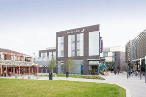 Exterior - Premier Inn Telford International Centre (Telford)