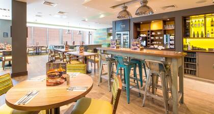 Premier Inn Tenby Town Centre