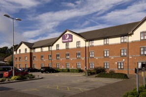 Exterior - Premier Inn Newcastle Under Lyme (Newcastle-Under-Lyme)