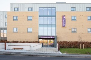 Exterior - Premier Inn Winchester (Winchester)
