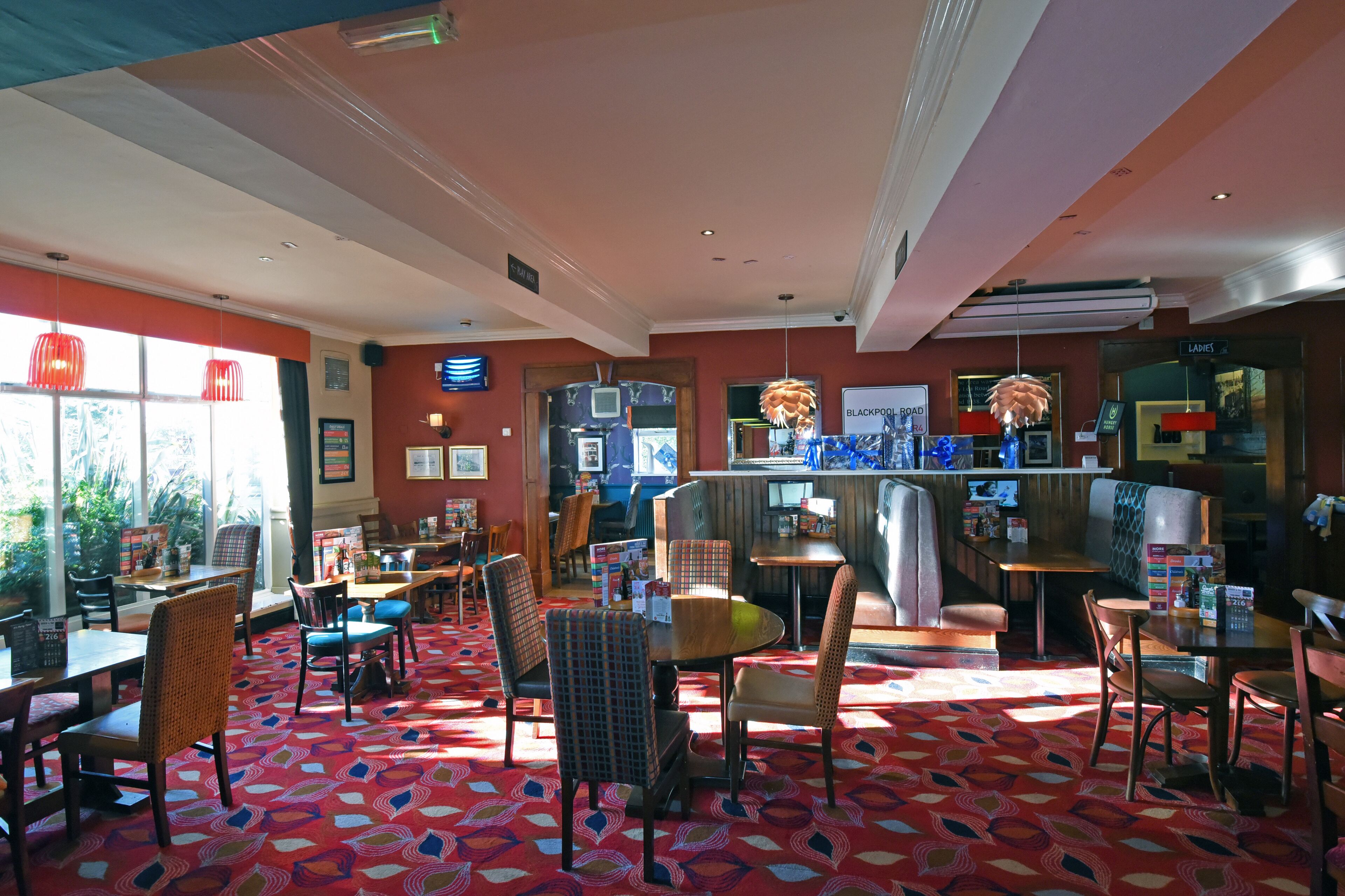 breakfast and dinner served, modern european cuisine