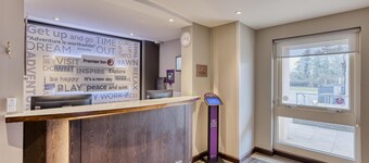 Premier Inn Bracknell - Twin Bridges