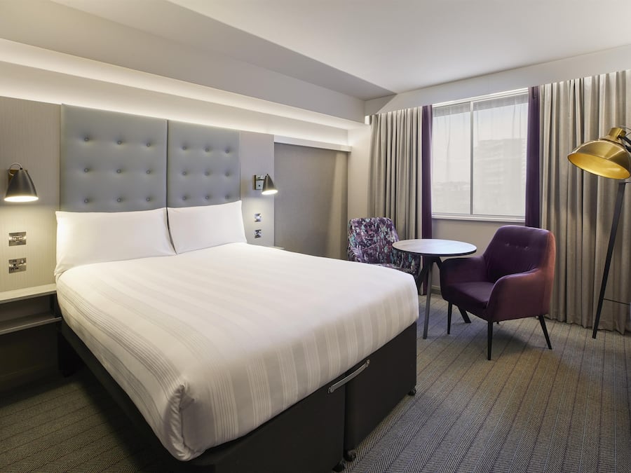 Superior Double Room | Bed sheets