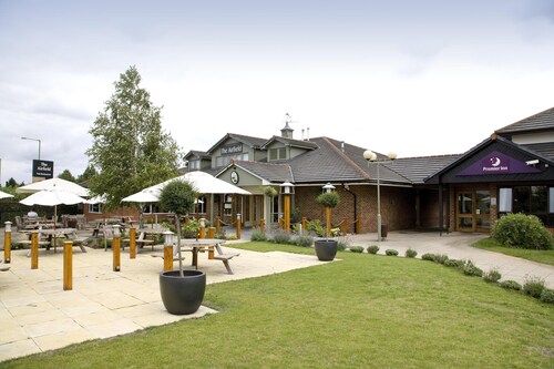 Premier Inn Hatfield
