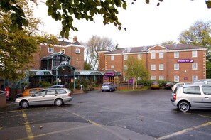 Exterior - Premier Inn Stockport Central (Stockport)