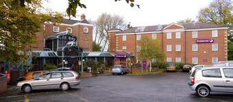 Premier Inn Stockport Central