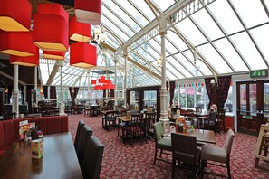 Restaurant - Premier Inn Stockport Central (Stockport)