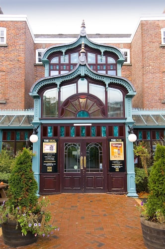 Premier Inn Stockport Central