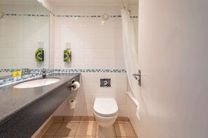 Bathroom - Premier Travel Inn Peterborough (Peterborough)