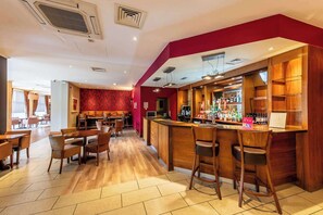 بار (في المنشاة)