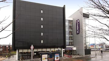 المنشأة من الخارج