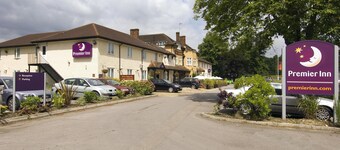 Premier Inn Bagshot