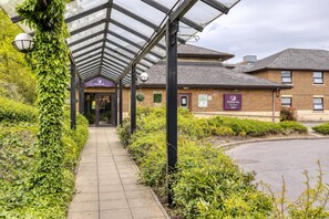 Exterior - Premier Inn Bracknell Central (Bracknell)