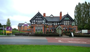 Premier Inn Warrington North E