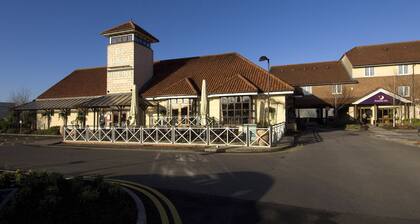 Premier Inn Swindon West - M4 J16