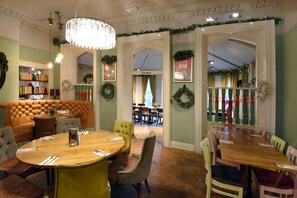 Interior - Holmfield Arms By Greene King Inns (Wakefield)