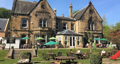 Holmfield Arms