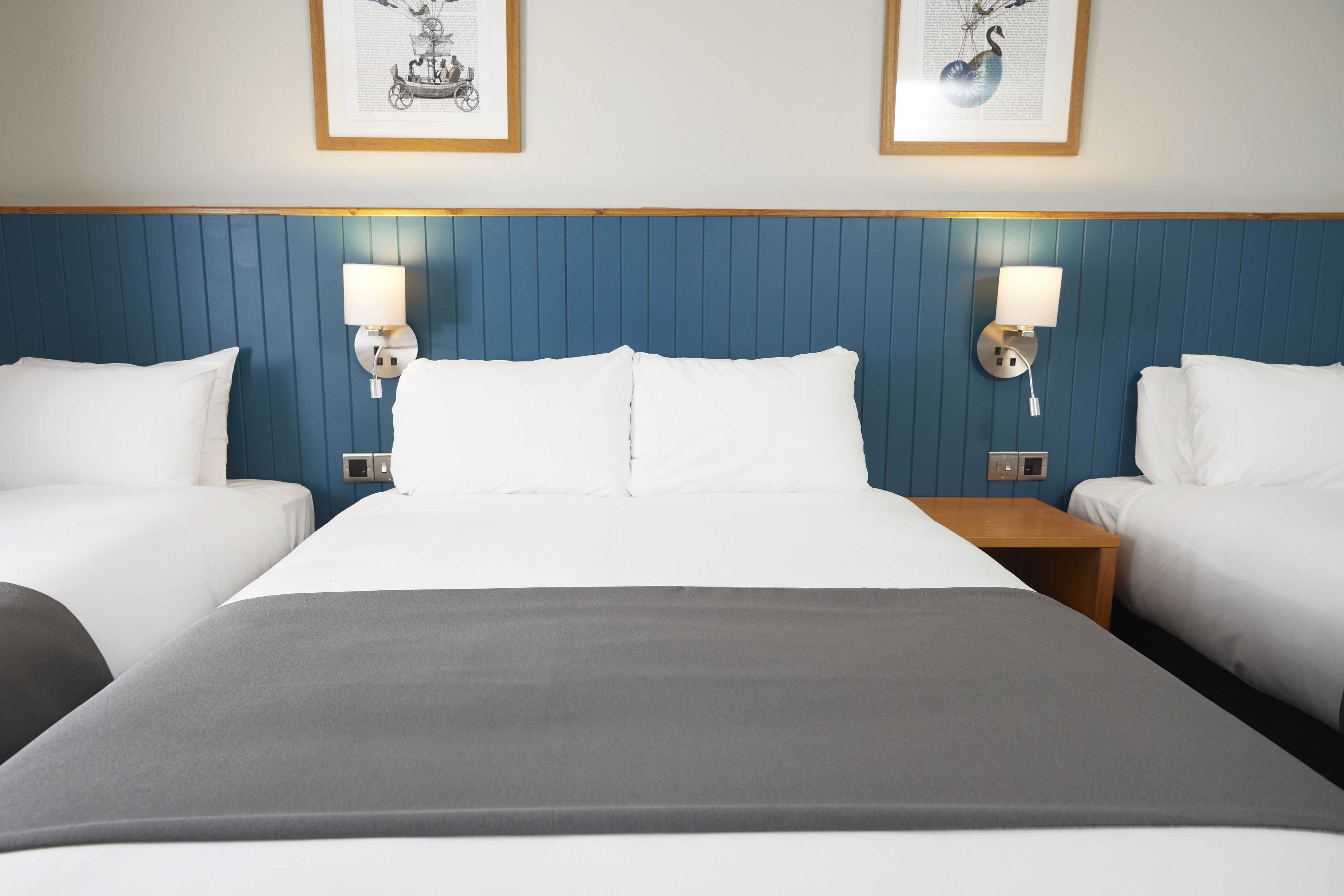 family quadruple room | 1 bedroom, desk, iron/ironing board, free wifi