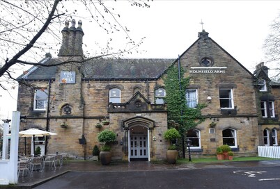 Holmfield Arms By Greene King Inns