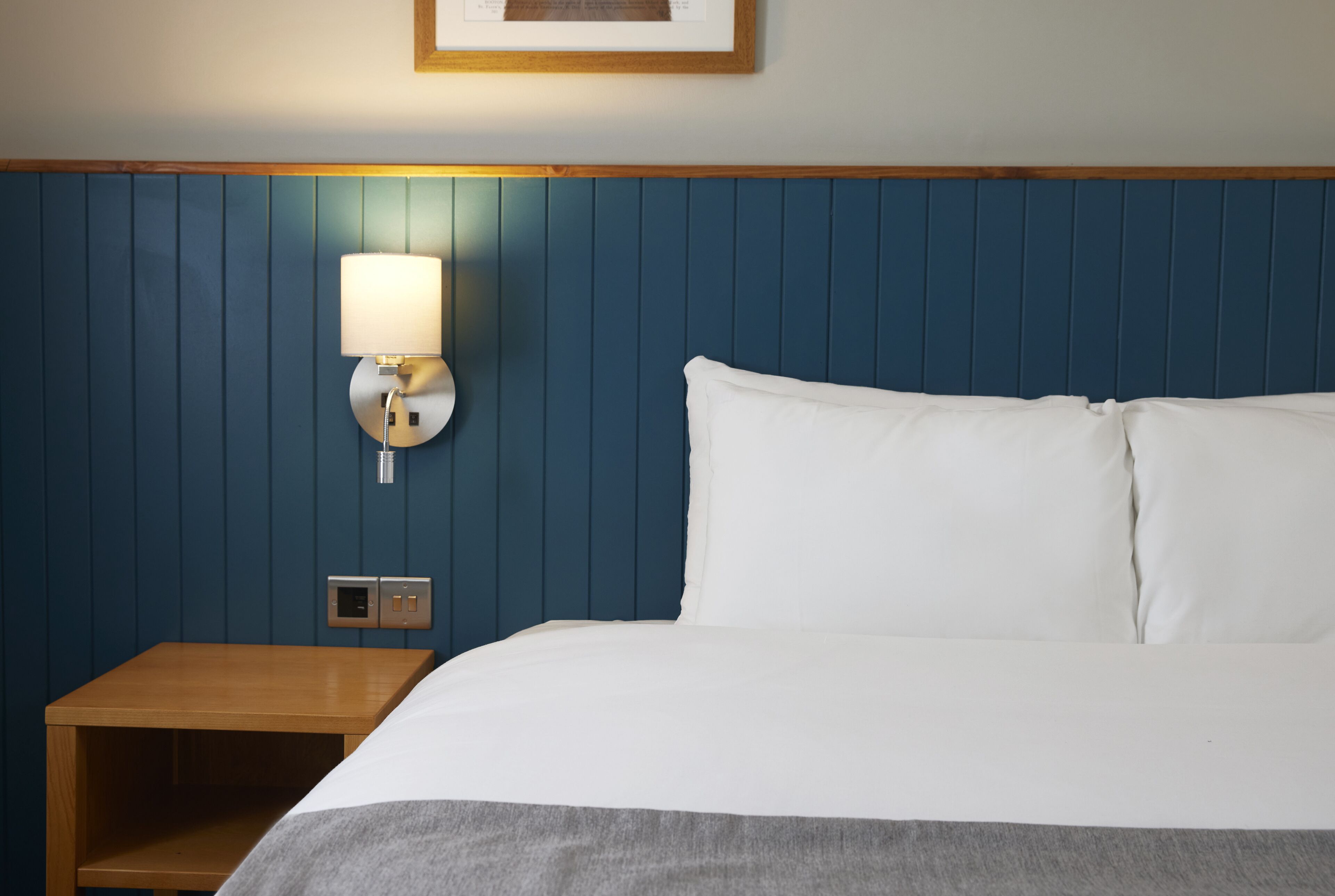 double room | 1 bedroom, desk, iron/ironing board, free wifi