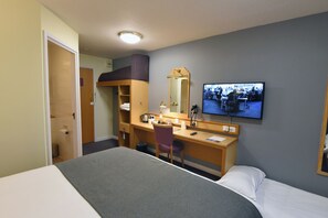 熨斗/熨板、免费 WiFi、床单