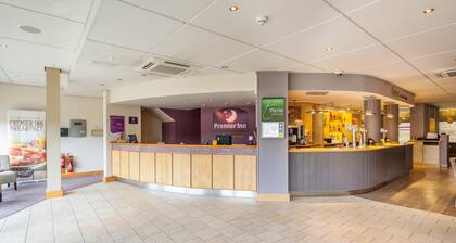 Premier Inn Stoke/Trentham Gardens
