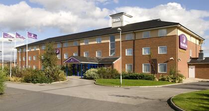 Premier Inn Wakefield South - M1 Jct39