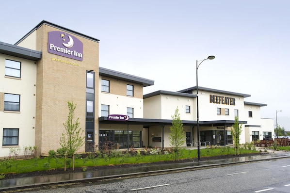 Exterior - Premier Inn Stirling City Centre (Stirling)