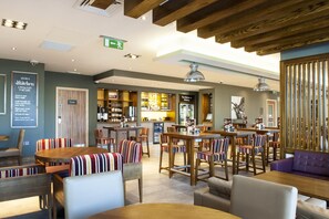 Restaurant - Premier Inn Woking Town Centre (Woking)