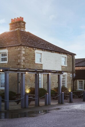 Exterior - Premier Inn West (Chesterfield)