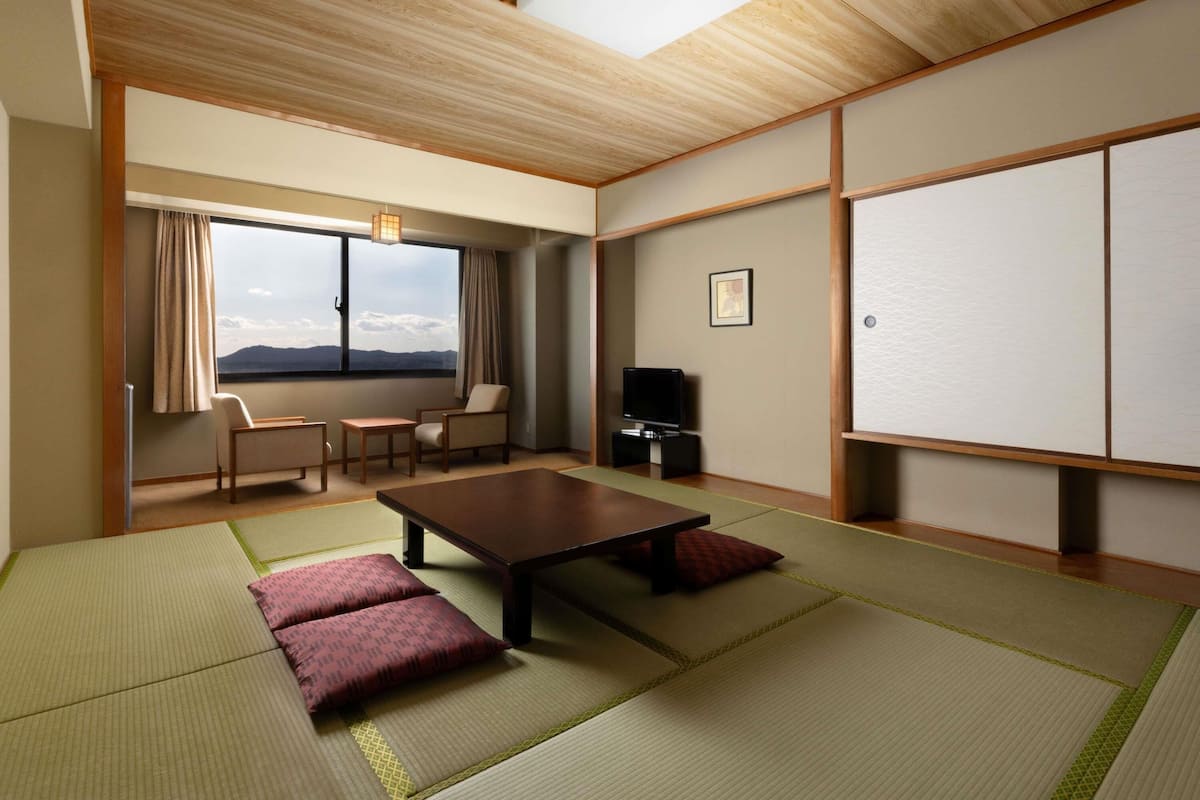 In-room safe, blackout drapes, free WiFi, bed sheets