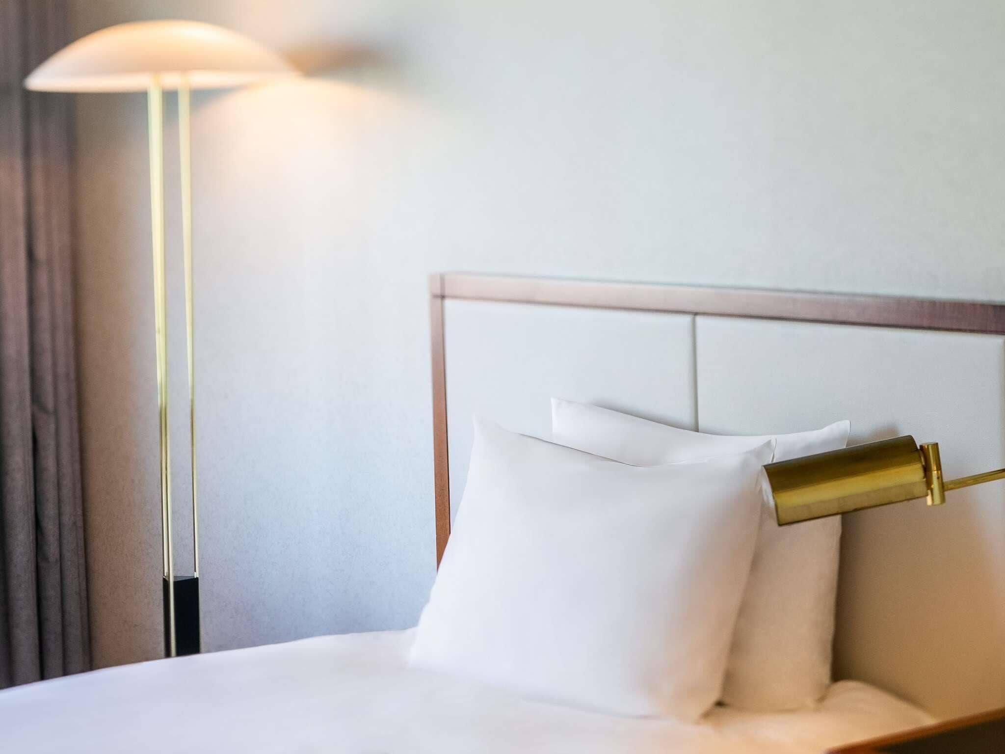 Chambre classique, 2 lits jumeaux, vue sur la montagne | Coffre-fort, rideaux d’obscurcissement, accès au Wi-Fi (inclus)