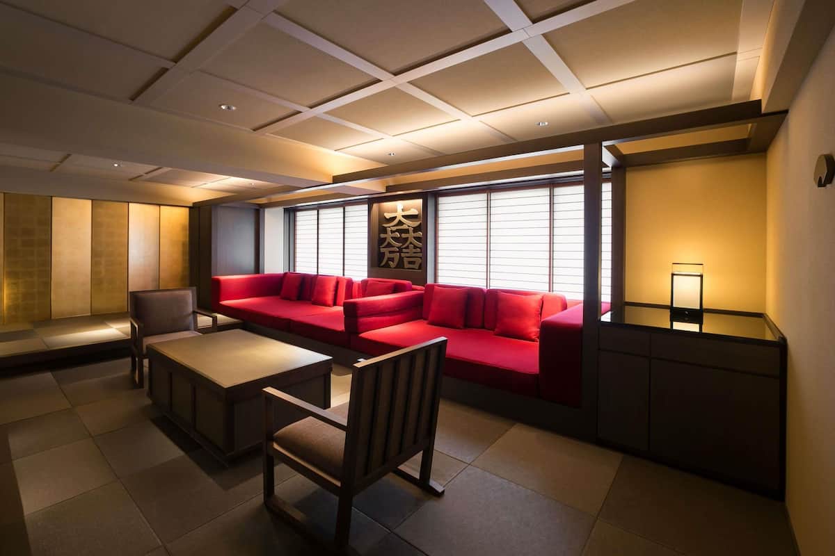 Standard Junior Suite, Japanese-Western style, 2 single beds and 2 futon beds, Lake side | Premium bedding, in-room safe, desk, iron/ironing board (on request)