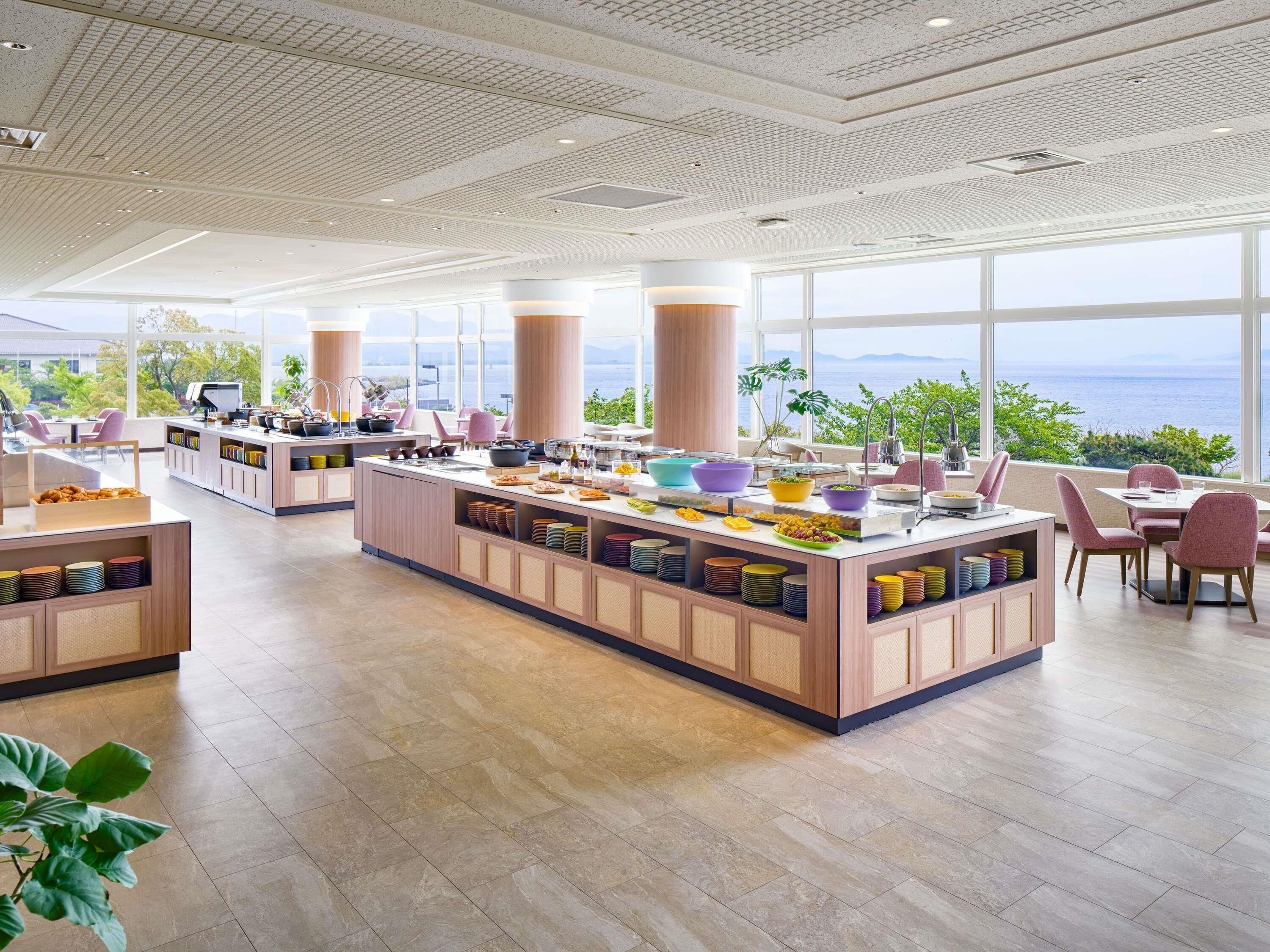 Daily buffet breakfast for a fee