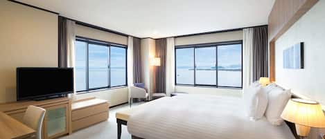 Deluxe-Suite, Mehrere Betten, Seeblick | Hochwertige Bettwaren, Zimmersafe, Schreibtisch, Bügeleisen/Bügelbrett