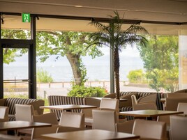 Breakfast and dinner served, local and international cuisine