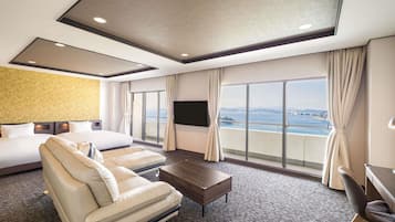 Classic Suite, Multiple Beds, Sea View | Desk, iron/ironing board, bed sheets