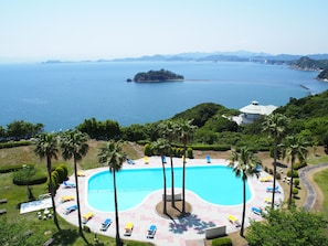 Seasonal outdoor pool, open 9:00 AM to 6:00 PM, pool umbrellas - Grand Mercure Awaji Island Resort & Spa (Minamiawaji)