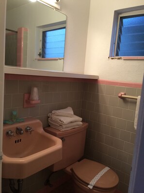 Economy Double Room, 2 Double Beds | Bathroom