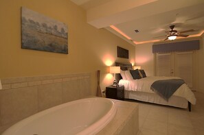 Premium-byhus - 4 soveværelser - udsigt over resort - gårdsplads | Individuelt design, individuel indretning, gratis Wi-Fi