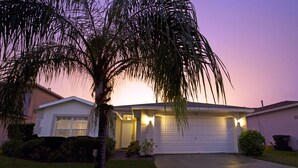 Exterior - Premier Vacation Homes - Davenport (Davenport)